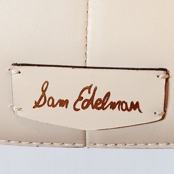 NWT-❤️-Sam Edelman-Cream-Leather Saddle Bag-Aged Gold Hardware - Picture 2 of 7
